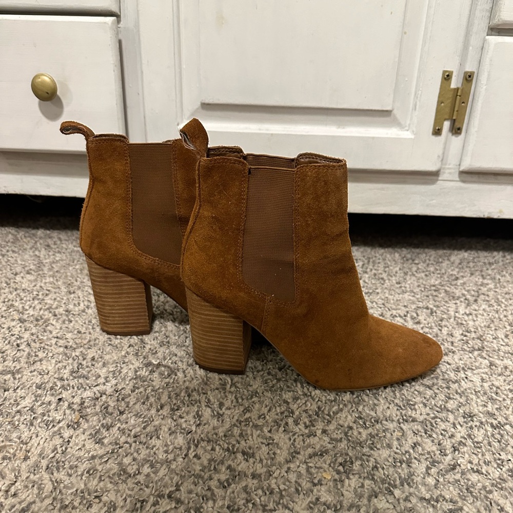 Steve Madden Suede Booties
